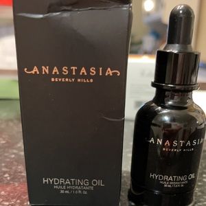 Anastasia hydrating oil